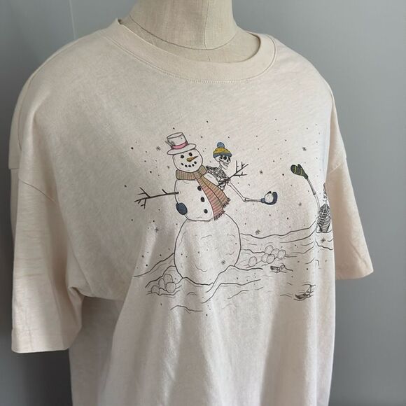 American Eagle Oversized Limited Edition Holiday Tee Shirt Size XS - Picture 3 of 11